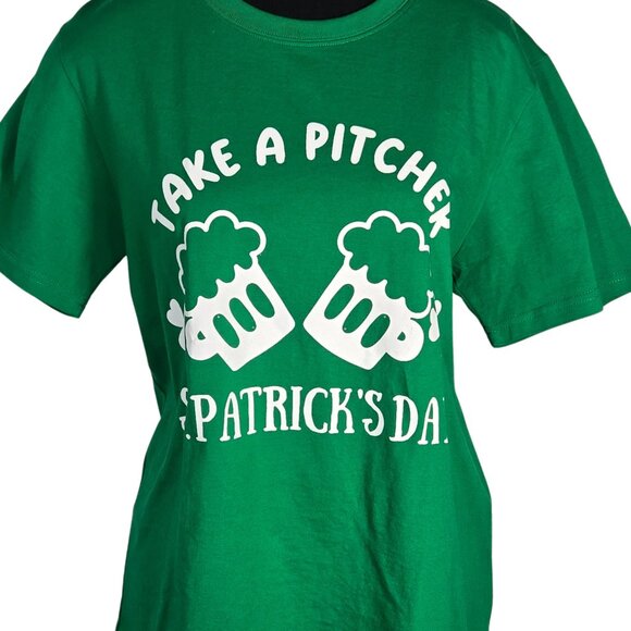 NWOT | Funny St Patrick's Day "Take A Pitcher" Beer Graphic T-Shirt | Large - Picture 3 of 5